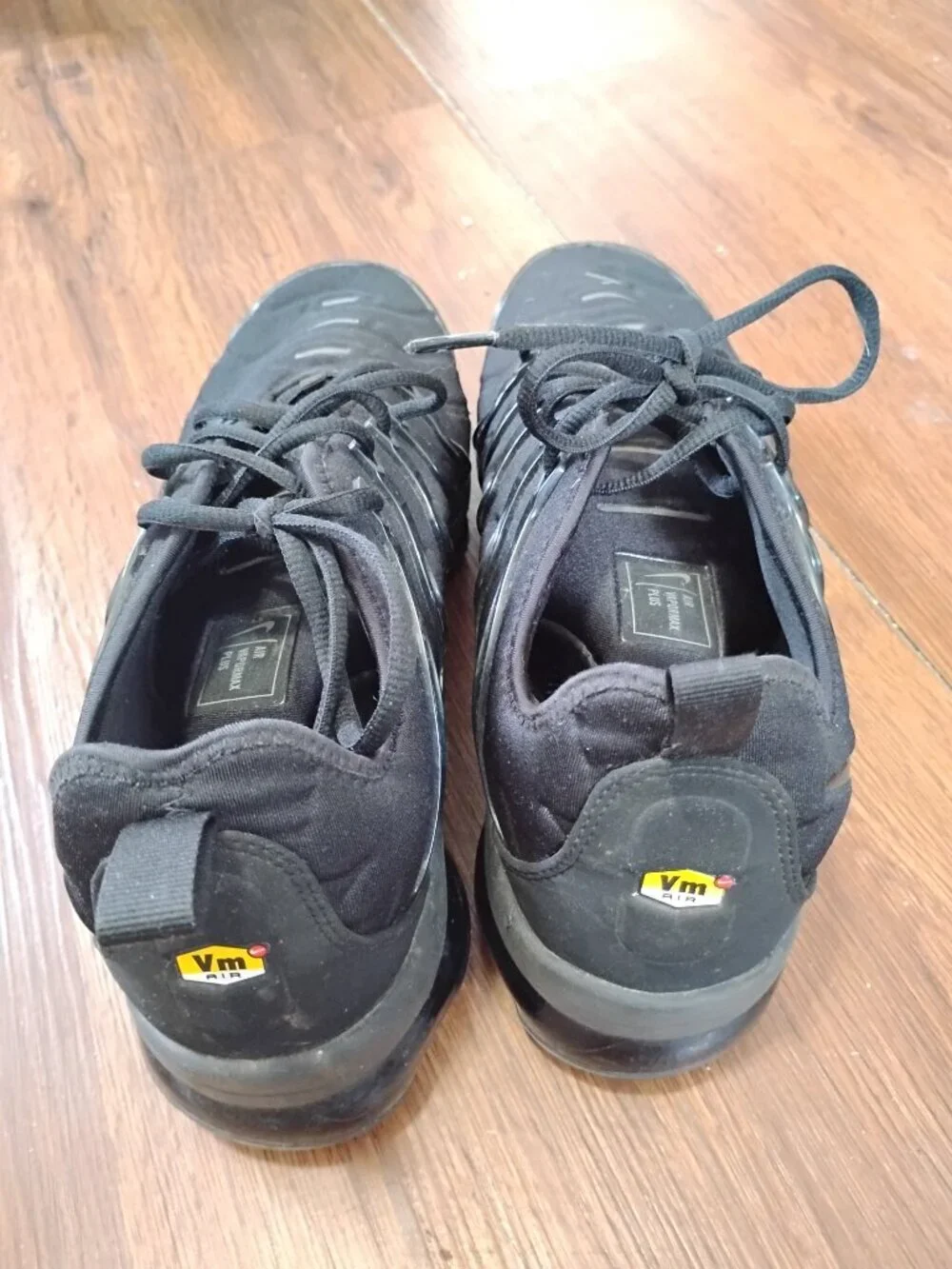 Nike Air VaporMax Plus Triple Black Athletic Shoes Sneakers